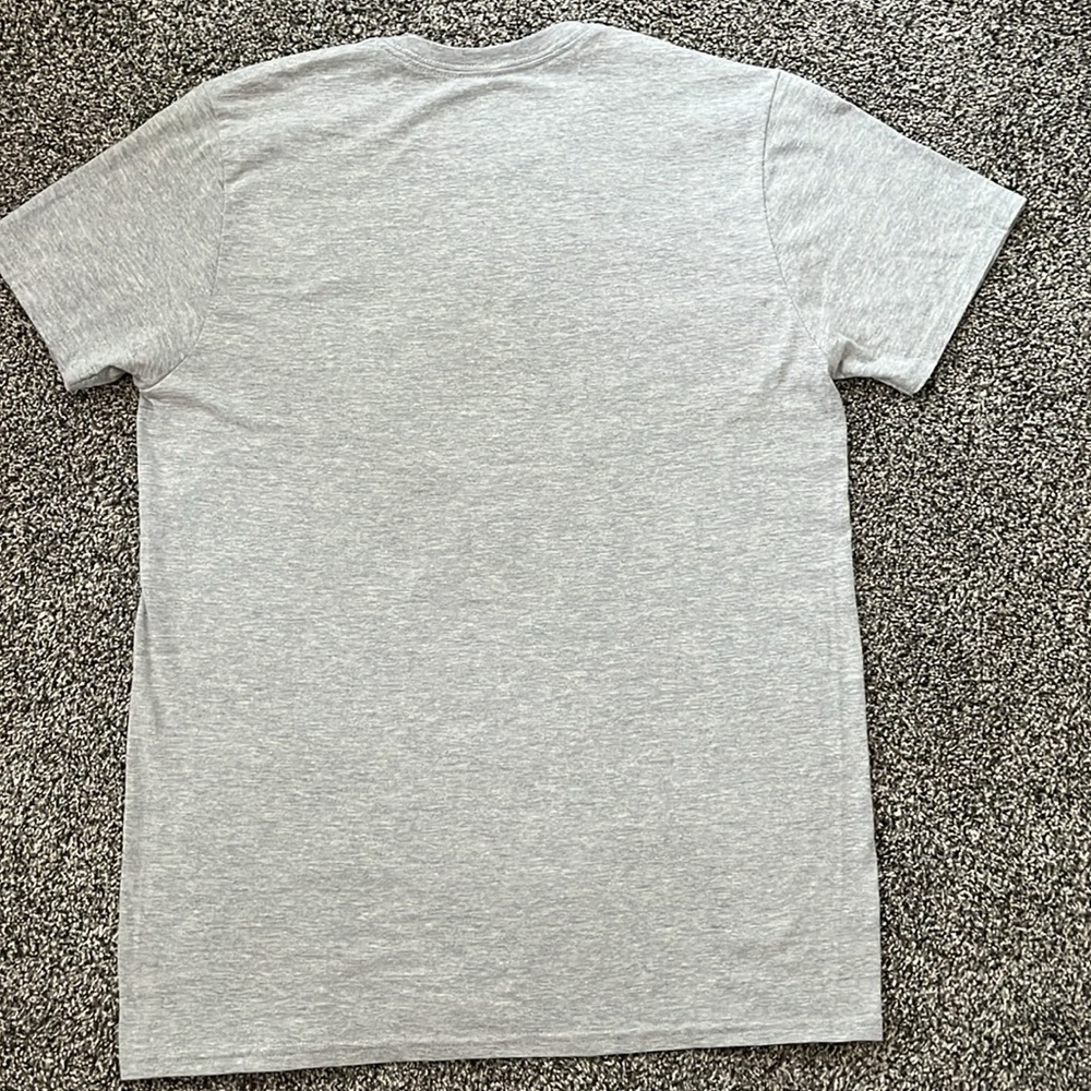 Yo MTV Raps T-Shirt - Picture 4 of 4